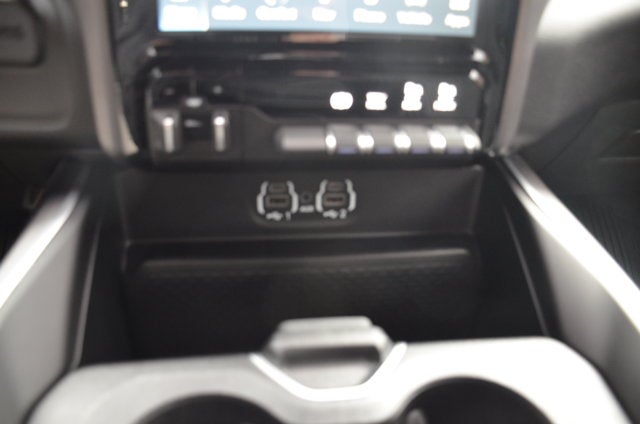 2024 RAM 2500 Big Horn 4x4 6.7L Cummins