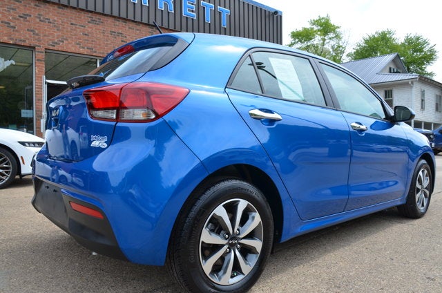 2023 Kia Rio 5-Door S