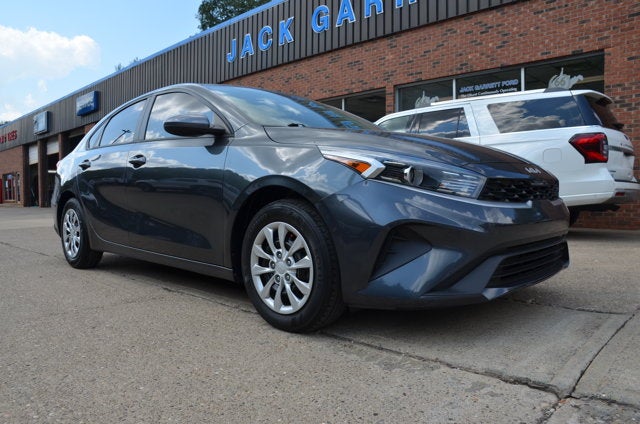 2023 Kia Forte LX