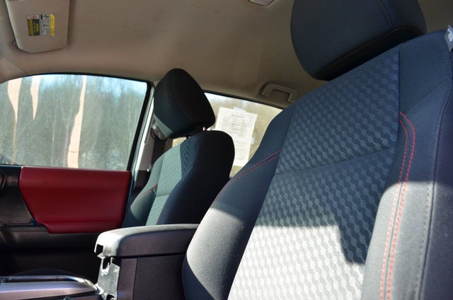 2022 Toyota Tacoma 4WD SR5 4x4