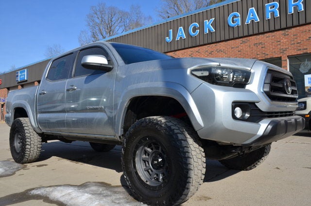 2022 Toyota Tacoma 4WD SR5 4x4