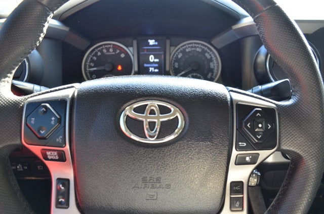 2022 Toyota Tacoma 4WD SR5 4x4