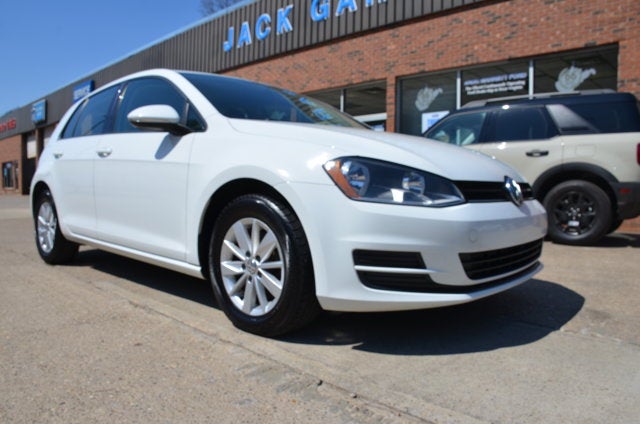 2016 Volkswagen Golf TSI S