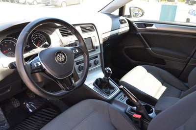 2016 Volkswagen Golf TSI S