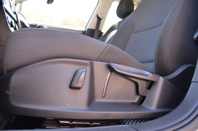 2016 Volkswagen Golf TSI S