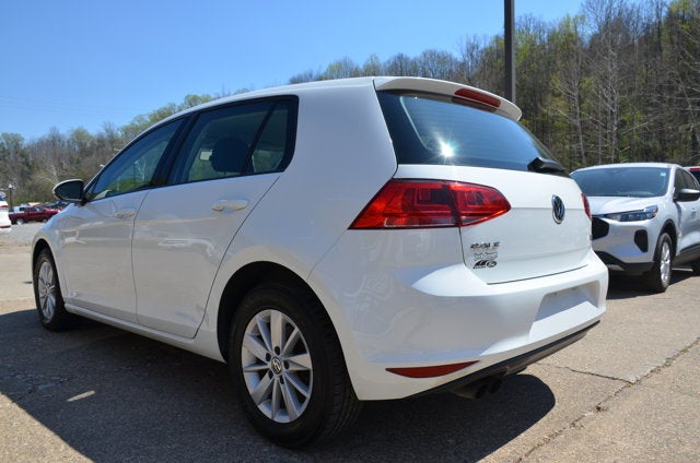 2016 Volkswagen Golf TSI S