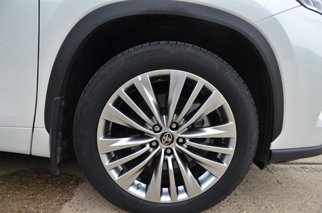 2024 Toyota Highlander Platinum AWD