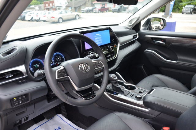 2024 Toyota Highlander Platinum AWD