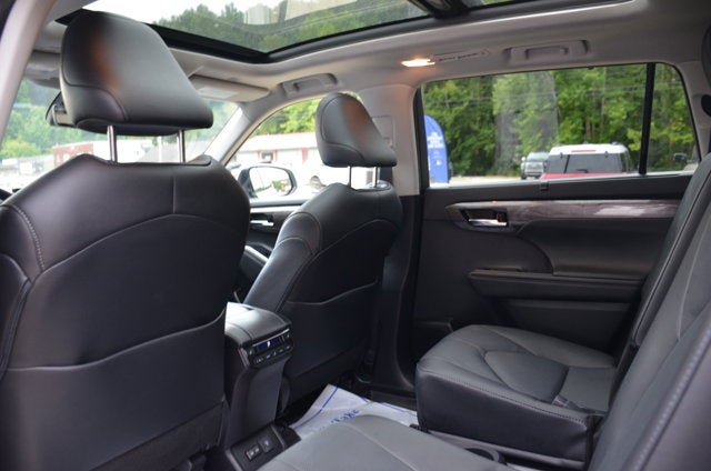 2024 Toyota Highlander Platinum AWD