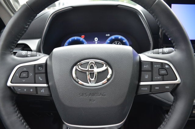 2024 Toyota Highlander Platinum AWD