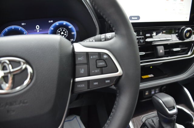 2024 Toyota Highlander Platinum AWD