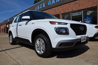 2022 Hyundai Venue SE