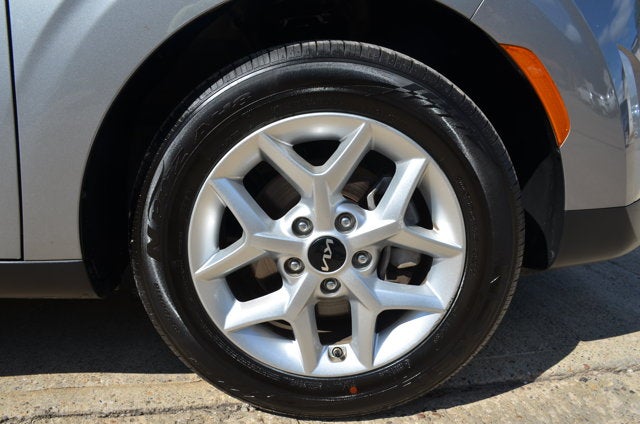 2025 Kia Soul Base