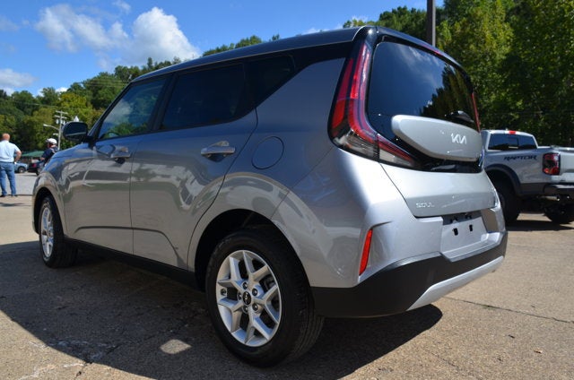 2025 Kia Soul Base