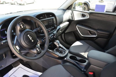 2025 Kia Soul Base