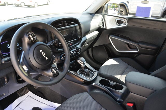 2025 Kia Soul Base