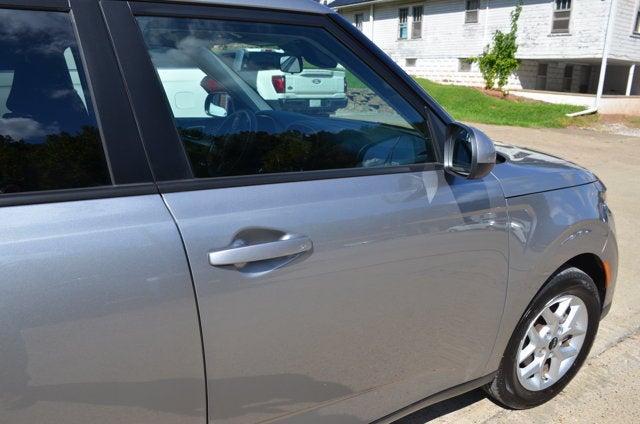 2025 Kia Soul Base
