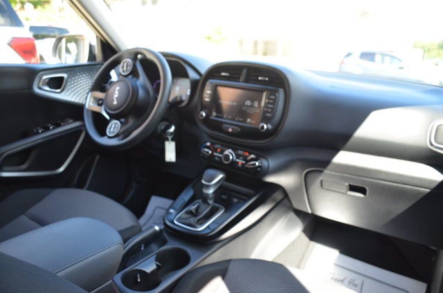 2025 Kia Soul Base