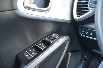 2025 Kia Soul Base