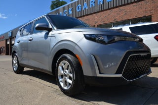 2025 Kia Soul Base